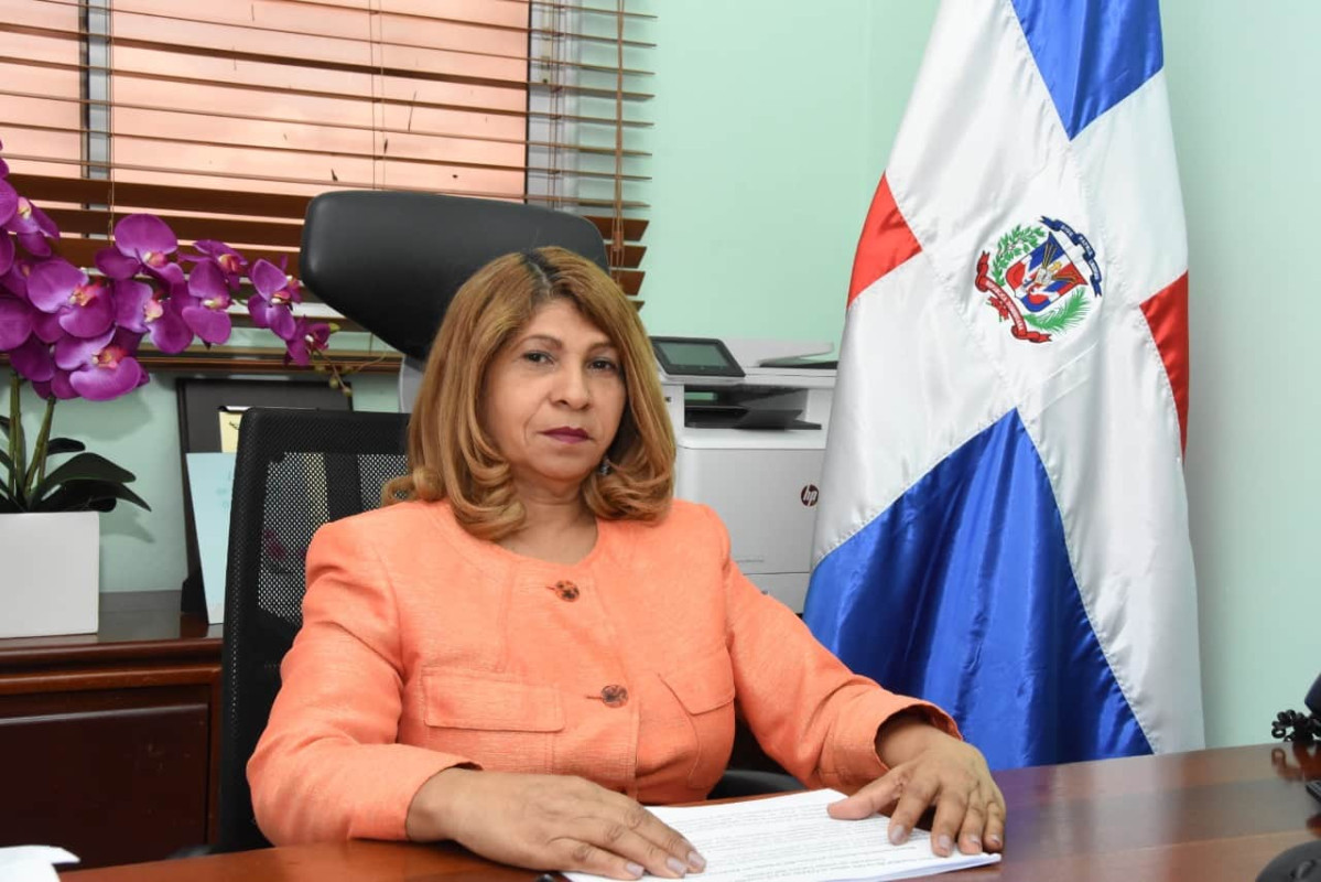 Gladys azcona 808c043b