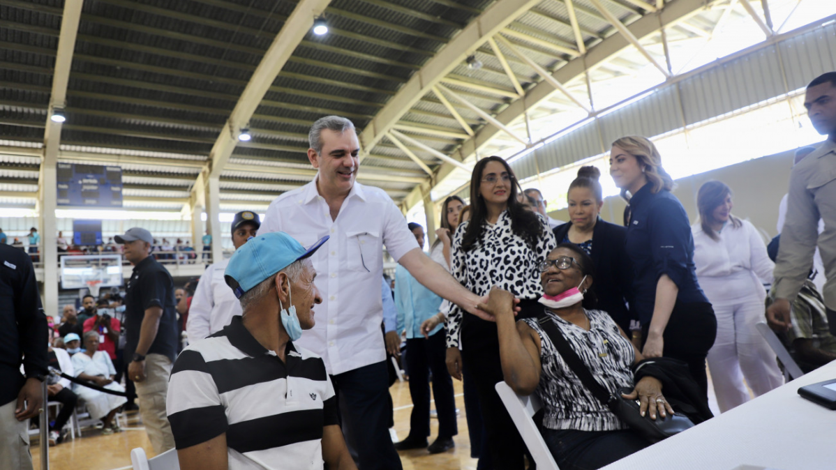 F41FB3F3 6D7E 44CA ACFF FC42D1FA37F6