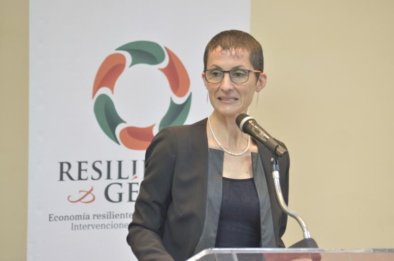 MichellaIzzo, especialista en temas ambientales y directora ejecutiva de Guaku00eda