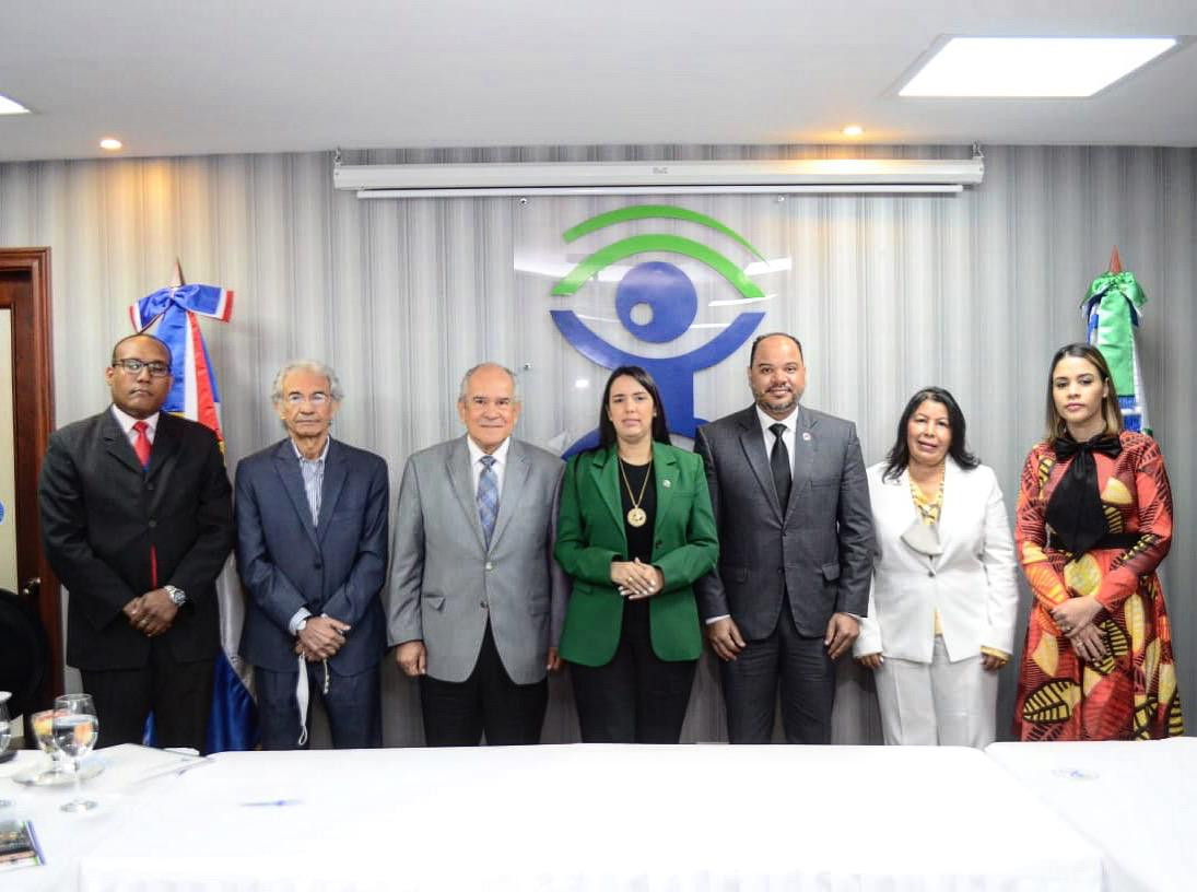 SISALRIL reuniu00f3n Defensor del Pueblo, DIDA, Proconsumidor y Clu00ednicas
