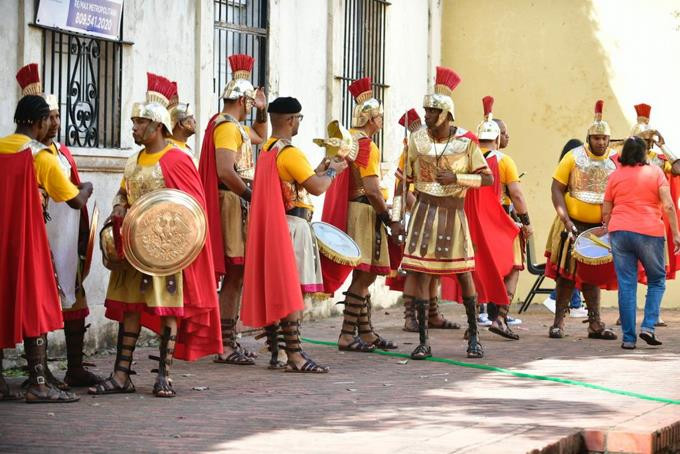 Feligreses dan inicio a la semana mayor con caminata por el dia de ramos mayor