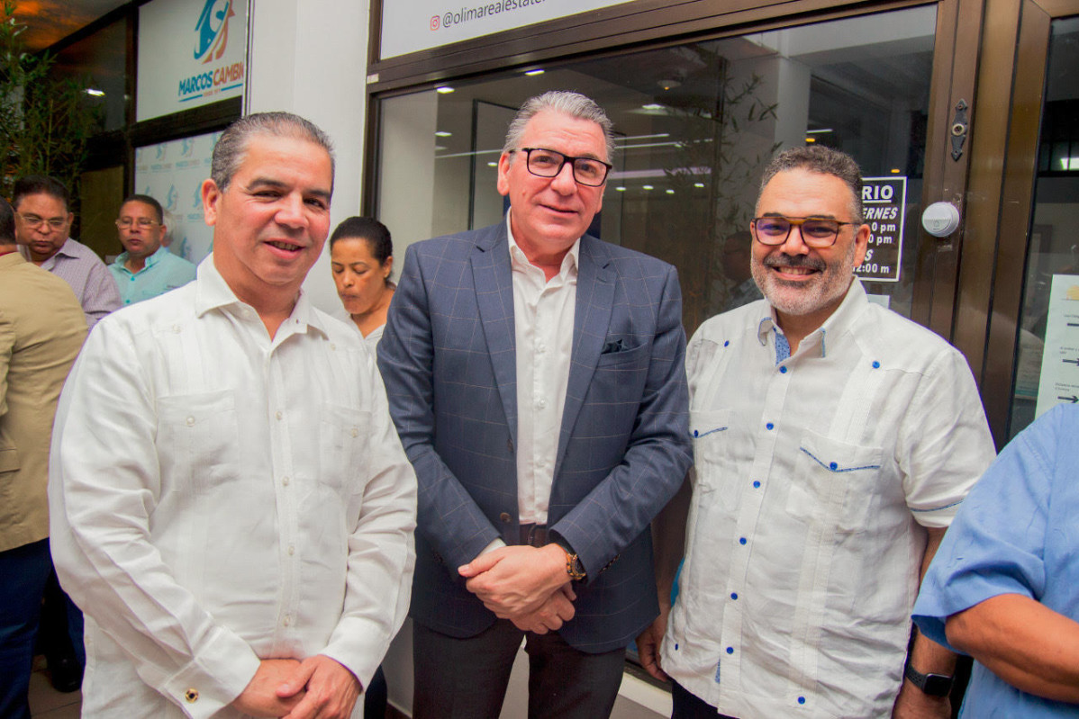 5 Juan Lucas Alba, Oliver Frambert y José Alberto Espinal.