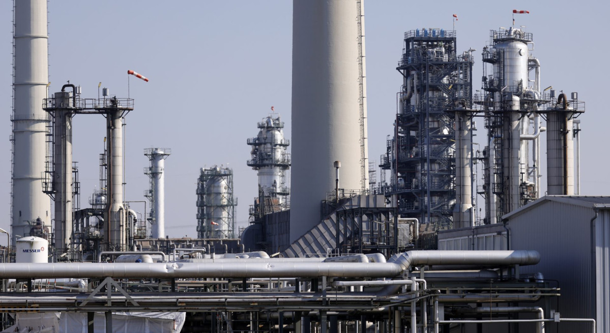 AIE PETROLEO