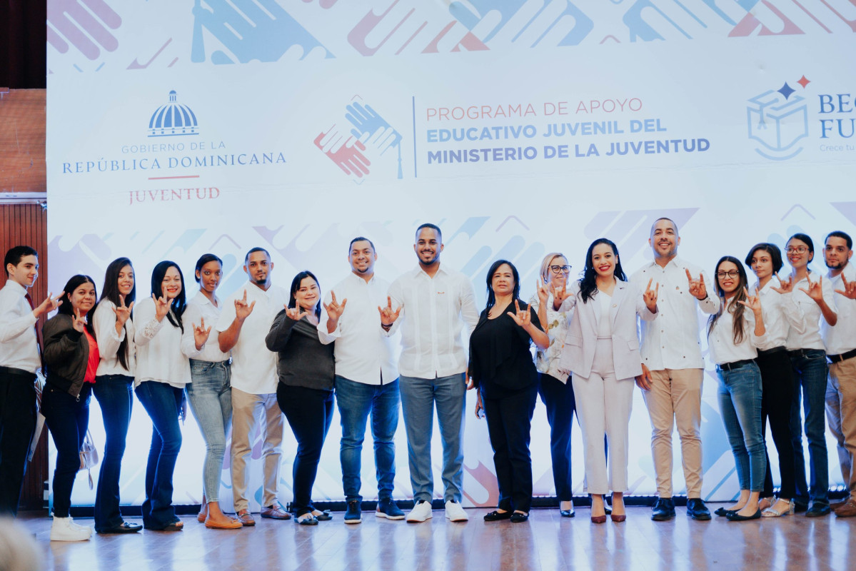 Ministerio de la Juventud abre convocatoria para 800 cupos orientados a marketing digital 1 scaled