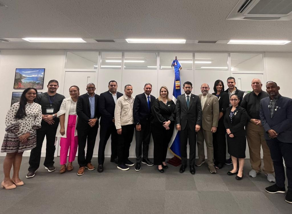 Delegacion en la embajada Japon