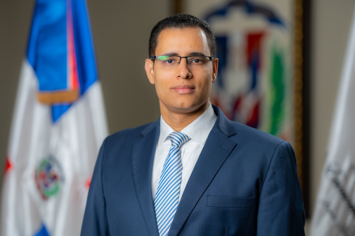 MINISTRO DE ECONOMIA JUAN ARIEL JIMENEZ 01