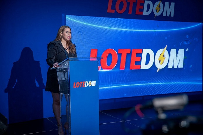 Yamer Ruu00edz directora de proyectos de LOTEDOM