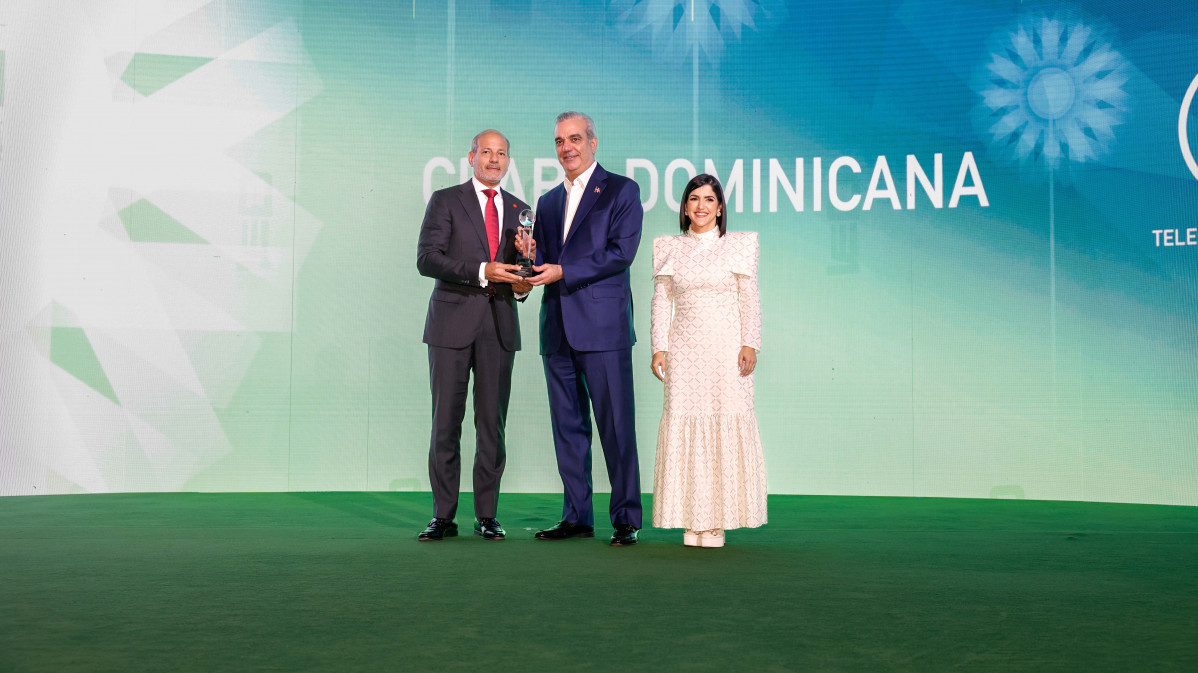 Carlos Cuelo, Luis Abinader y Biviana Riveiro