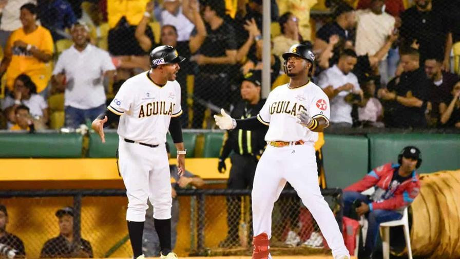 Las aguilas abren la temporada con victoria sobre gigantes f9ede785 focus 0 0 896 504