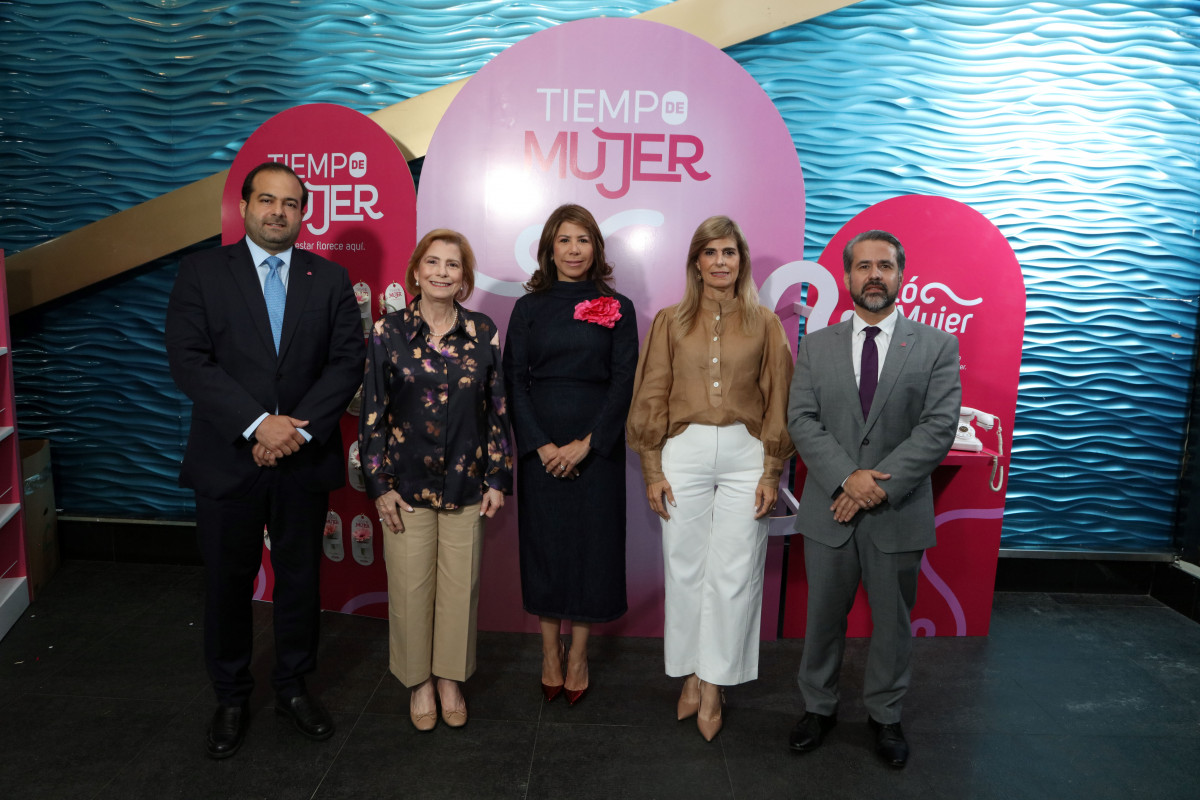 Alberto Bergu00e9s Gonzu00e1lez, Patricia Gonzu00e1lez Pitalluga, Patricia Marcano, Jacqueline Gonzu00e1lez Pittaluga y Giancarlo Sanguinetti