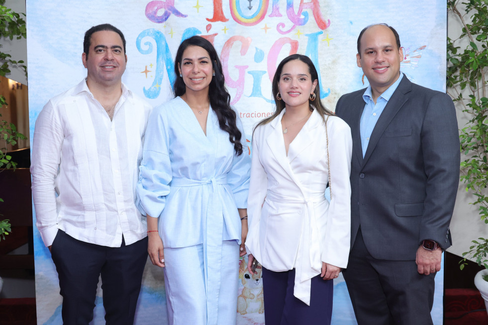 Foto principal   Luis Saladín, Yiselis Portes, Indira Toribio, Víctor Peña