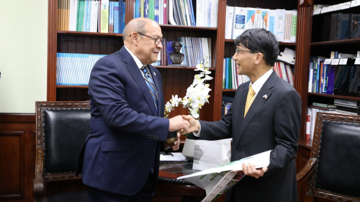 8abf23dd df39 47f3 b06e 27bd46adb349