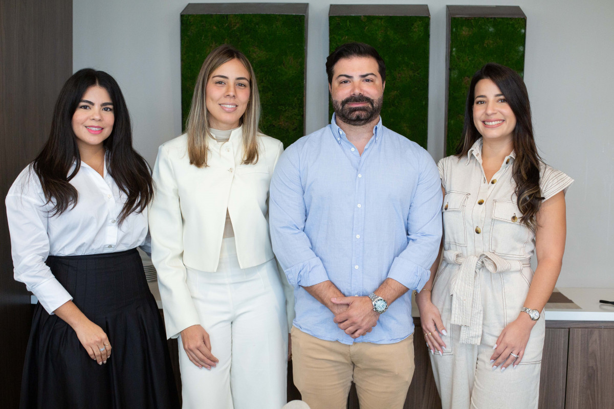 5  Mariam Garcia, Stephanía Menéndez, Ricardo Álvarez y Ingrid de los Santos