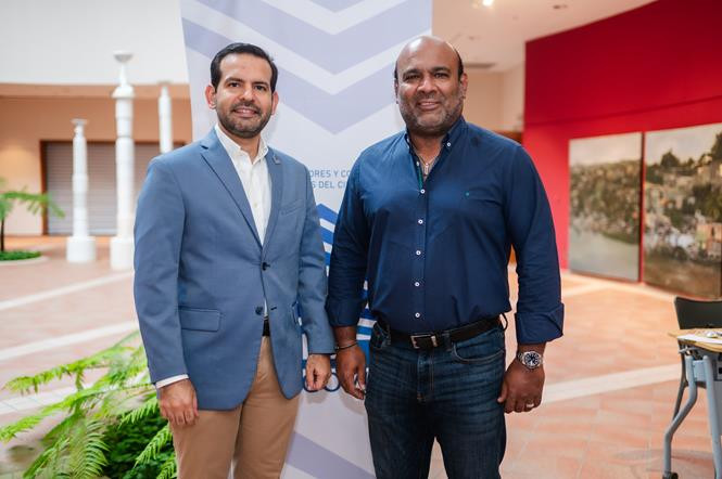 4  Pedro Jimu00e9nez y Hamlet Rojas (Copy)