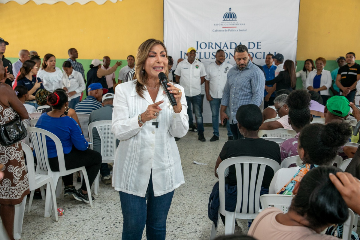 Gabinete de Política Social realiza gran jornada de inclusión social en Pedro Brand (4)