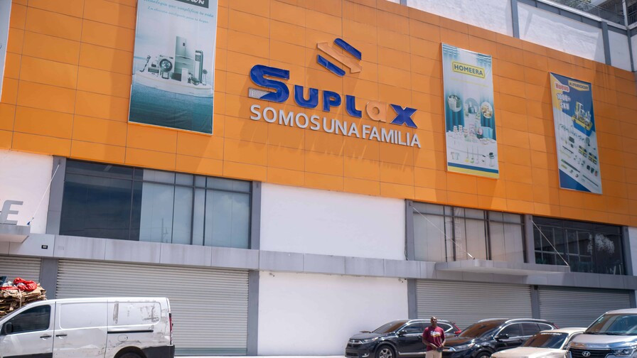 Meses sin operar golpean negocios chinos en sd y santiago 7a3fefa1 focus 0 0 896 504