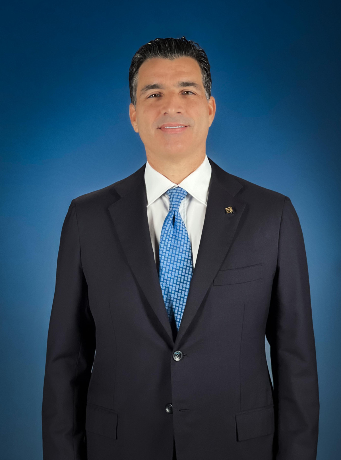 BPD001   Seu00f1or Christopher Paniagua, presidente ejecutivo del Banco Popu...