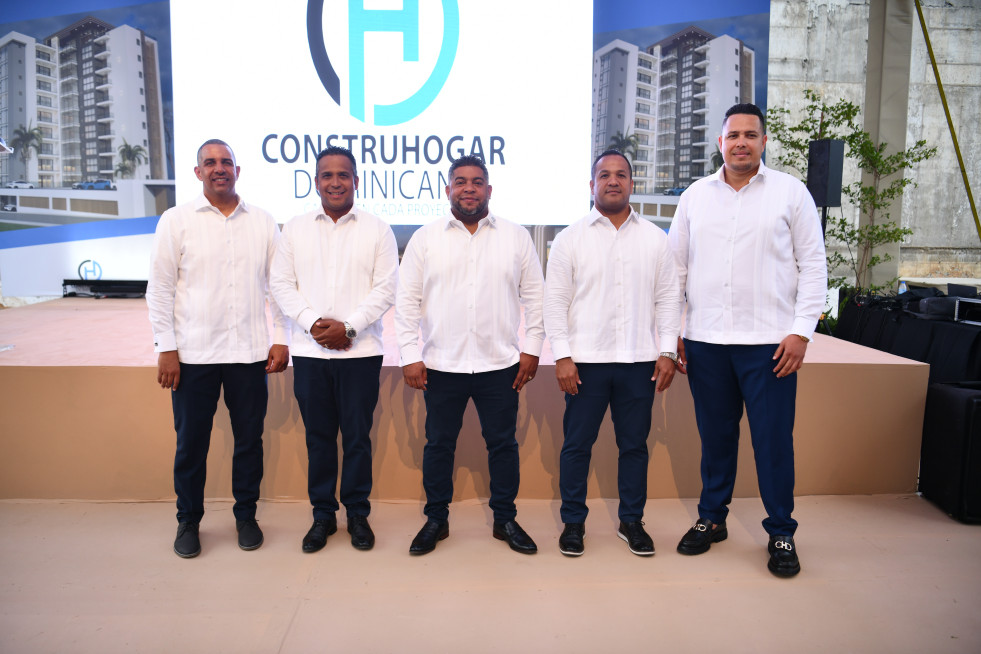 1 Aldo Durán, Ángel Martínez, José Enrique Quezada, Carlos Martínez y Adonis García.