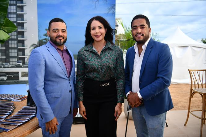 6  Francisco Vicente, Mariela García y Rafael Almonte (Copy)