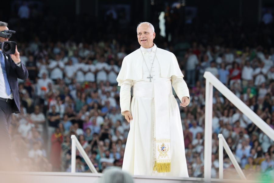 La iglesia diocesana de Madrid con el papa Leon XIV en el Bernabeu 1