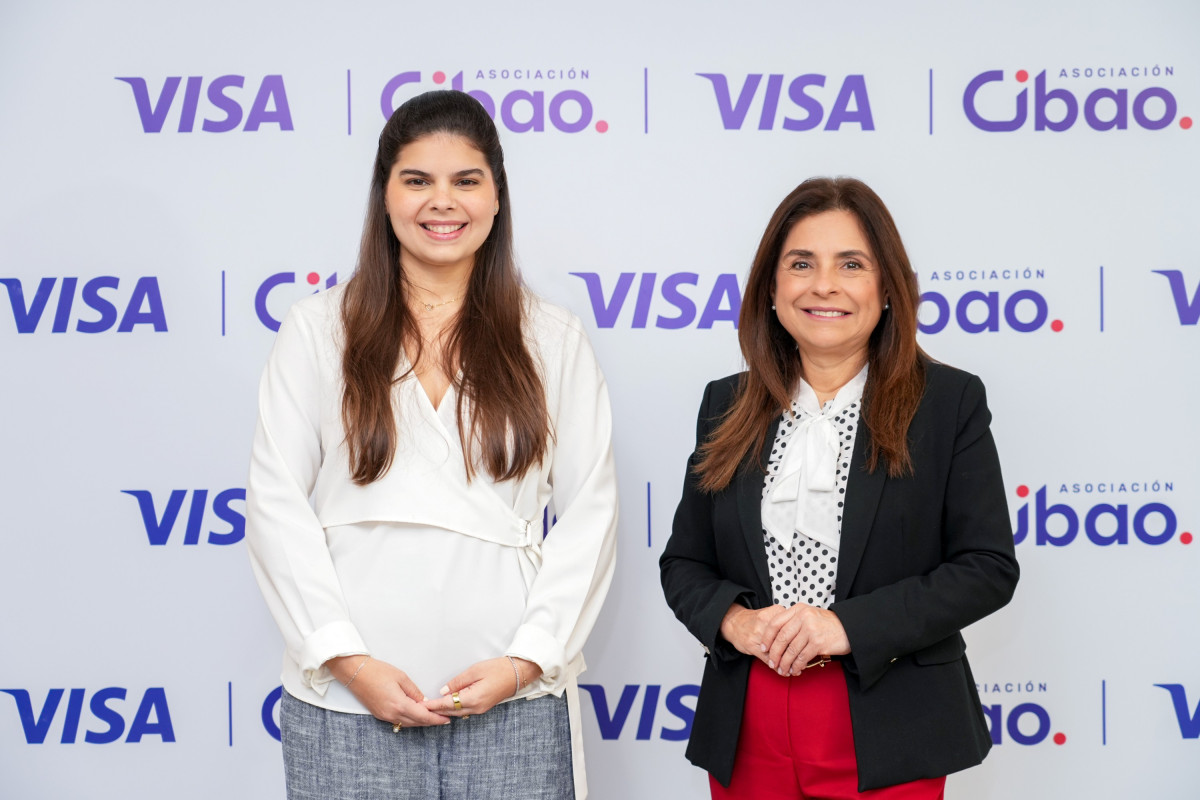 Maru00eda Laura Marion Landais y Rebeca Melu00e9ndez