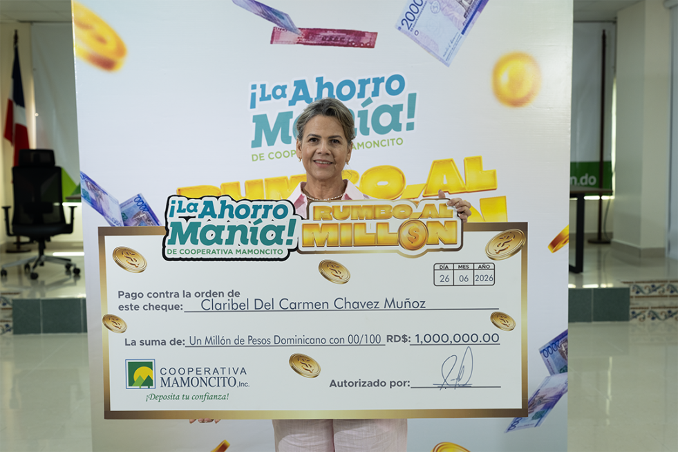 Claribel del Carmen Chávez Muñoz, ganadora del premio final de La Ahorromanía 2026