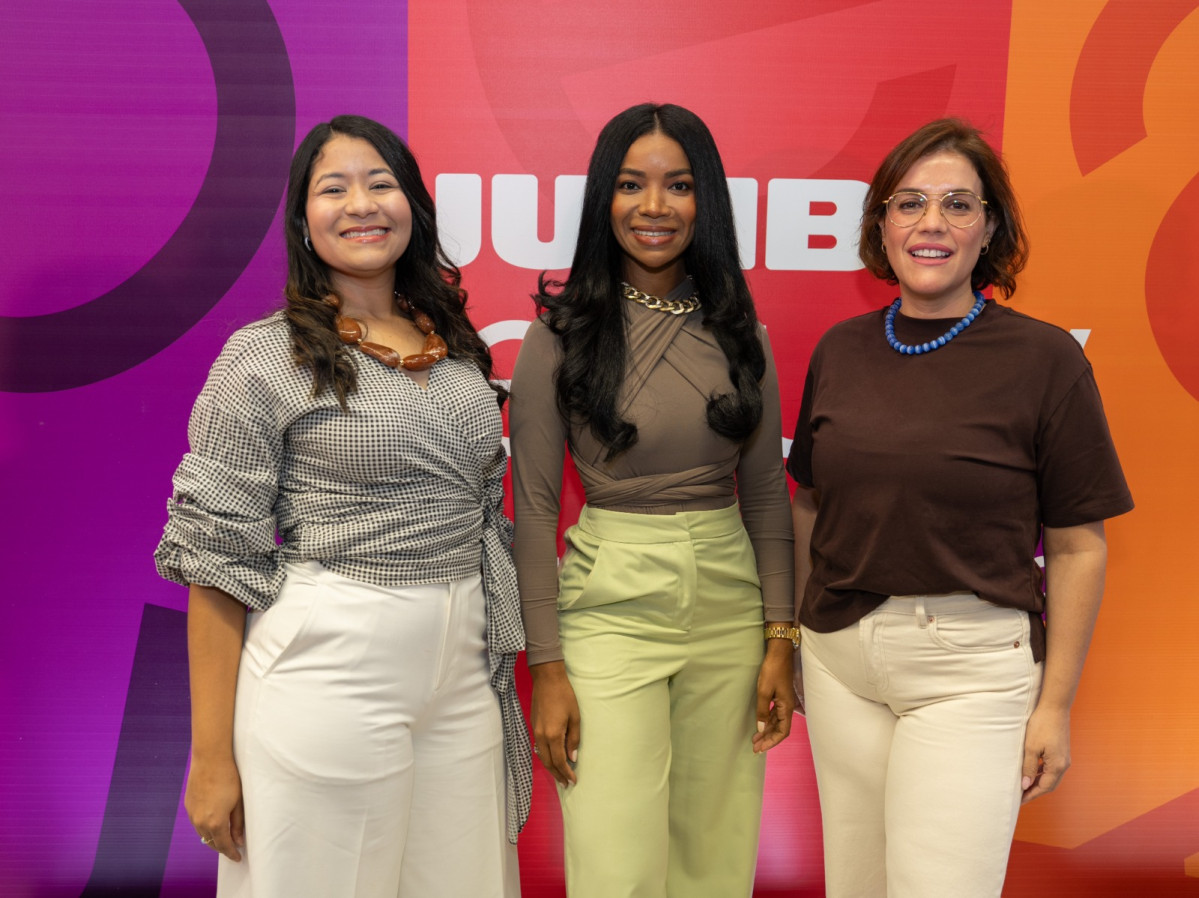 4  Lisbeth de la Cruz, Niels Ureña y María Amelia Antuña
