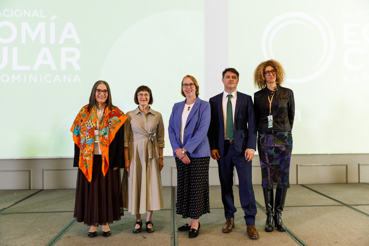 Ana Maru00eda Du00edaz,Eija Rotinen, Anna Craenen, Rodrigo Valenzuela y Sanja Bojanic